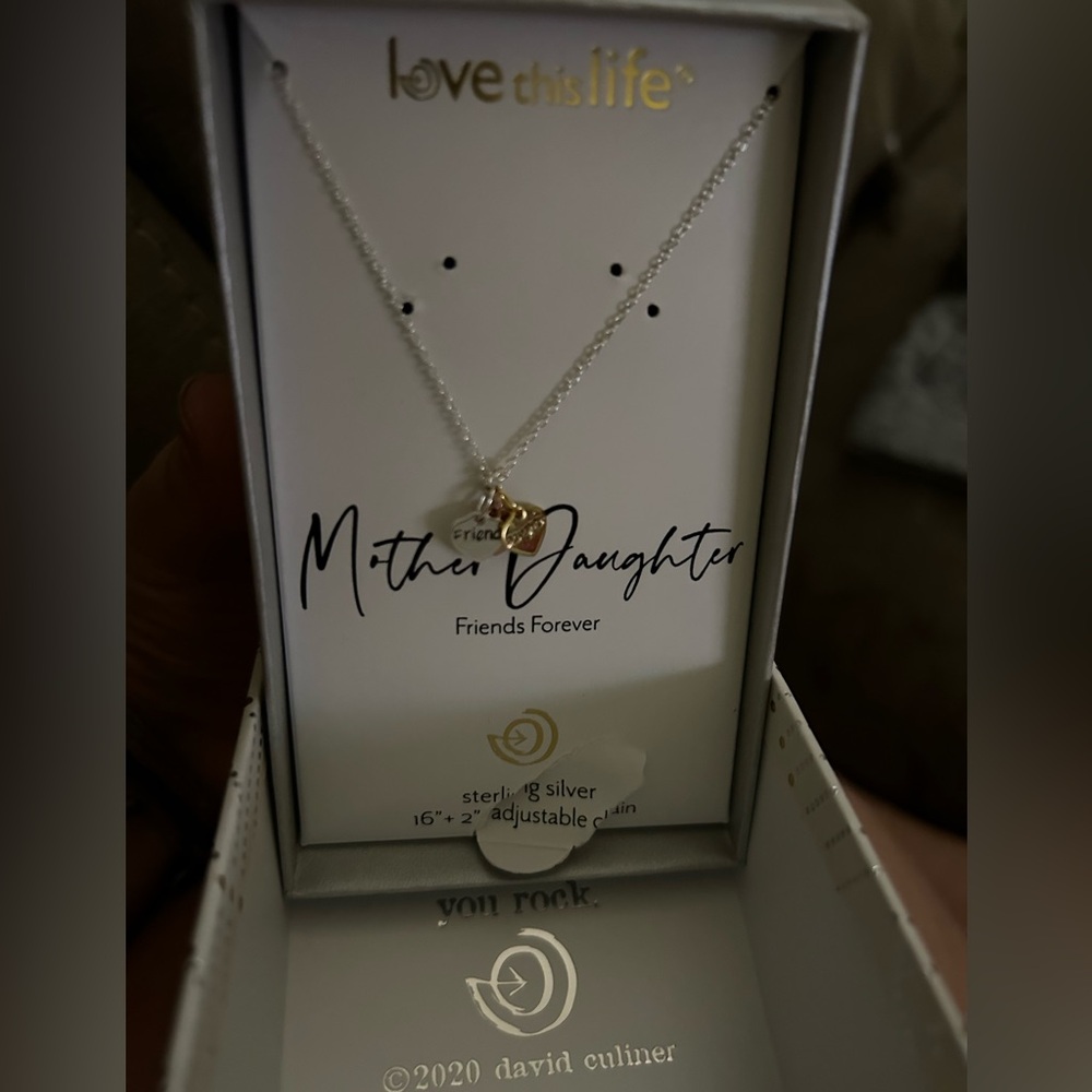 Brand new delicate necklace